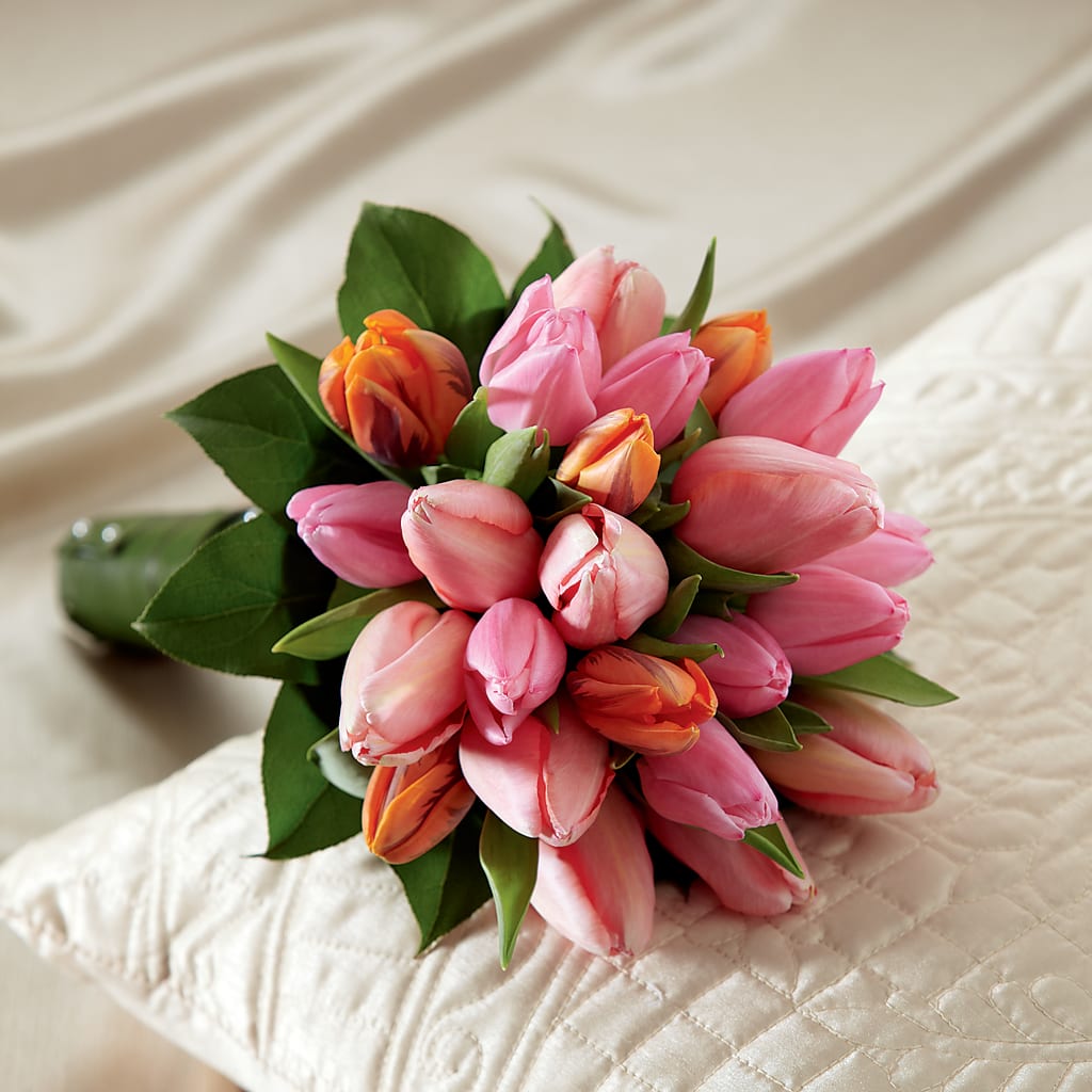 Embraceable Bouquet – Blossom Street Florist, Lauderhill FL
