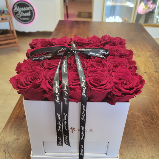 Forever Rose Hatbox