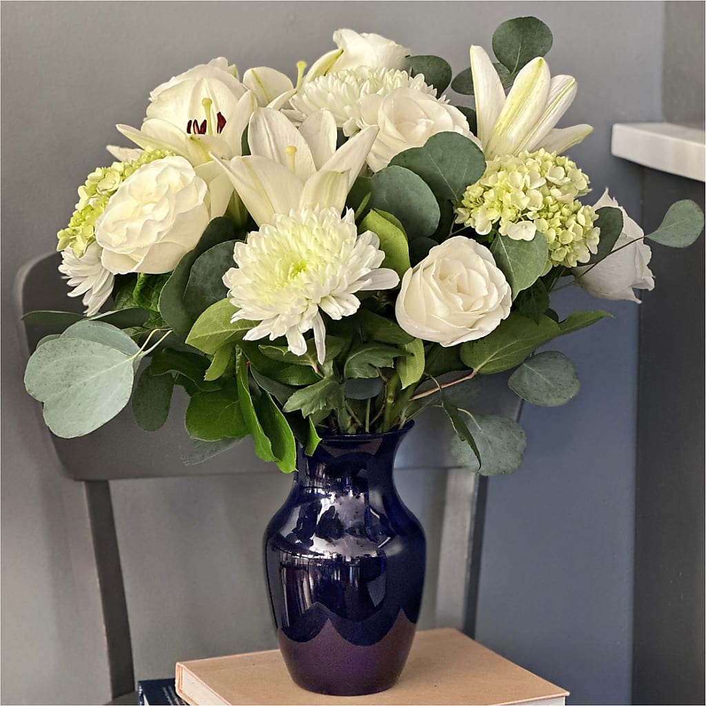 Snowy Dreams Bouquet –  Blossom Street Florist, Lauderhill FL