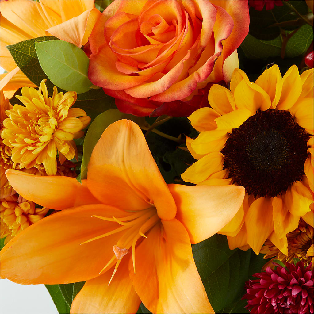 Grateful Centerpiece –  Blossom Street Florist, Lauderhill FL