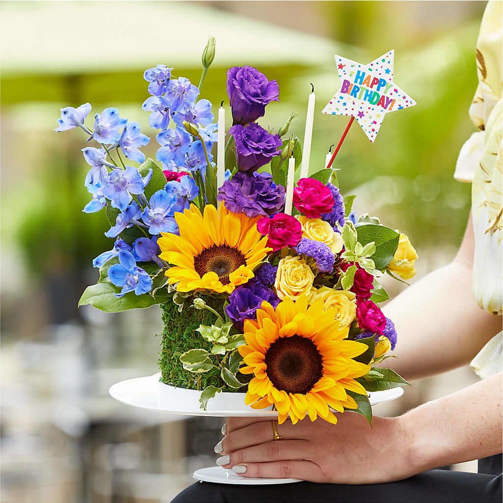 Star of the Day Floral Cake –  Blossom Street Florist, Lauderhill FL